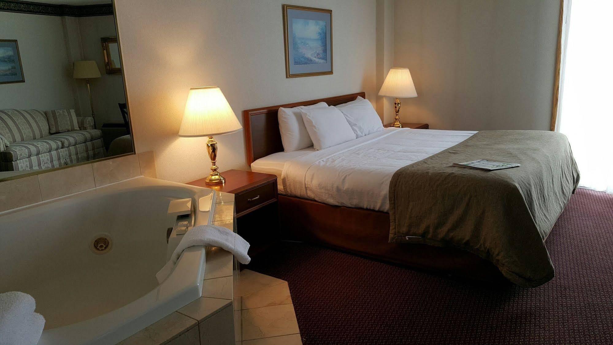 Best Western Plus Wausau Tower Inn Zewnętrze zdjęcie